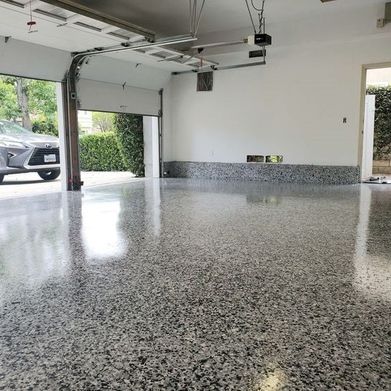 new-epoxy-garage-floor